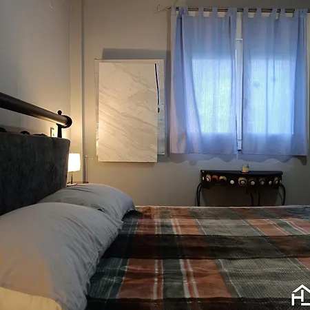 άνετο και ήσυχο διαμέρισμα με θέα Apartment Chalkida