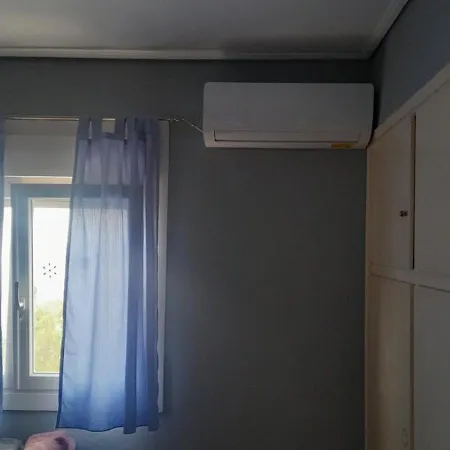 άνετο και ήσυχο διαμέρισμα με θέα *